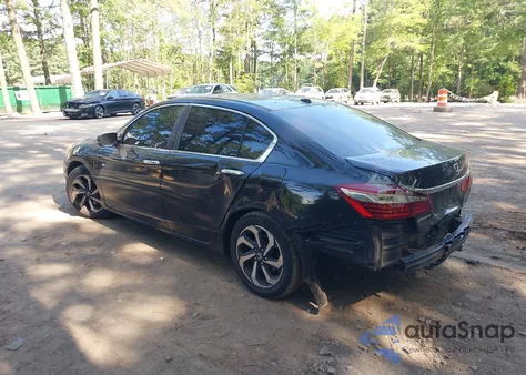2017 Honda Accord Ex z USA, uszkodzony, nr VIN 1HGCR2F76HA299097